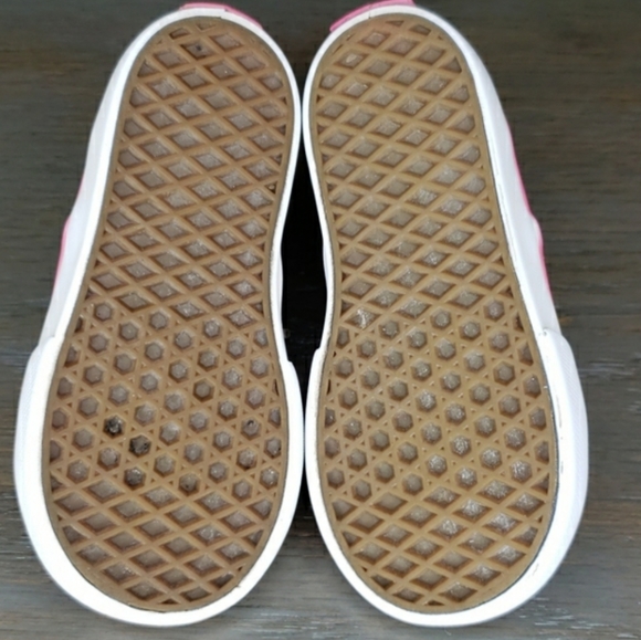 VANS - Picture 5 of 6